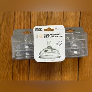 Comotomo Replacement Medium Flow Silicone Nipples (8)